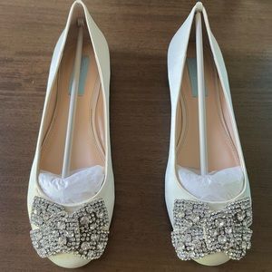 Betsy Johnson SB Ever Irovrysatin SIZE 8 Women’s